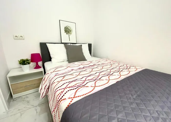Center Warsaw - Apartmenty Jana Pawla II