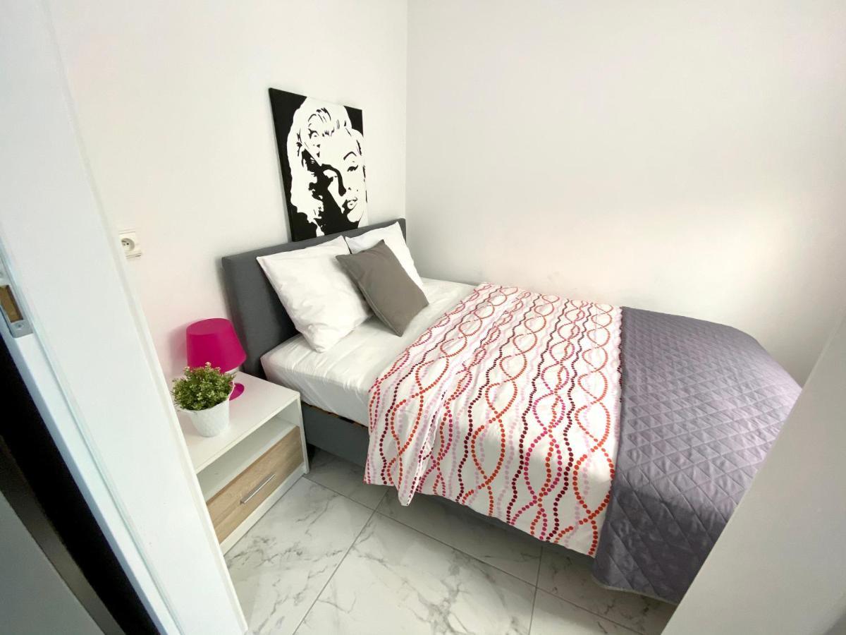 Center - Apartmenty Jana Pawla Ii Apartmán Varšava